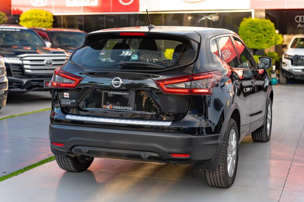 Nissan Rogue Sport 2021