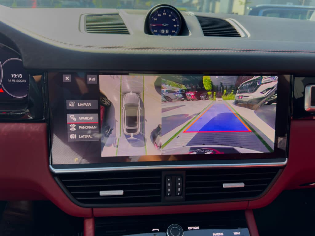 Porsche Cayenne GTS 2021